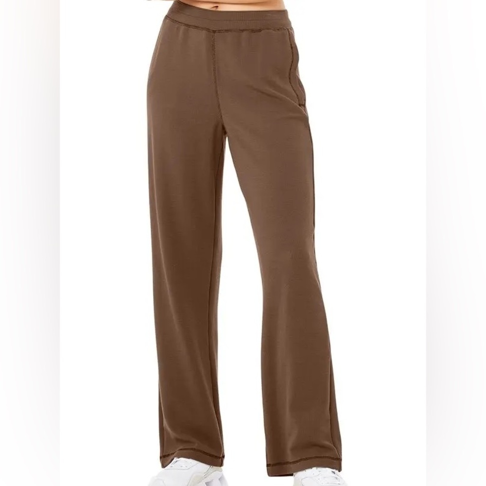ALO Yoga Women's Straight Leg Pants in Brown